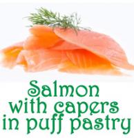 Salmon with capers in puff pastry